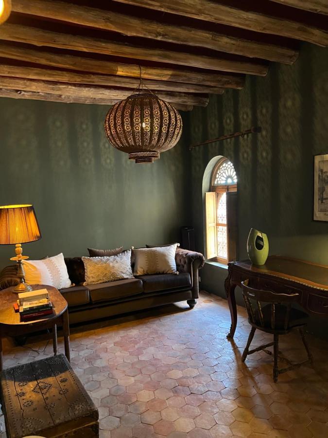 Villa Aux Portes De Marrakech Arts & Deco Avec Piscine